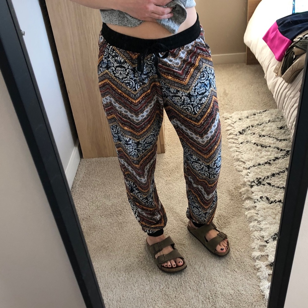 Patterned Joggers - Picture 4 of 5
